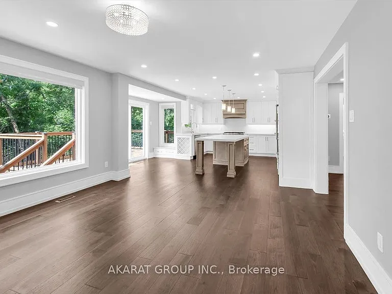 1274 Kings College Dr — Photo 11