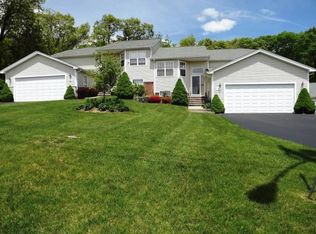 29 Hunters Run, North Providence, RI 02904