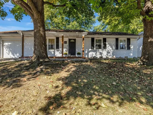 433 Canary Ln, Saint Charles, MO 63301