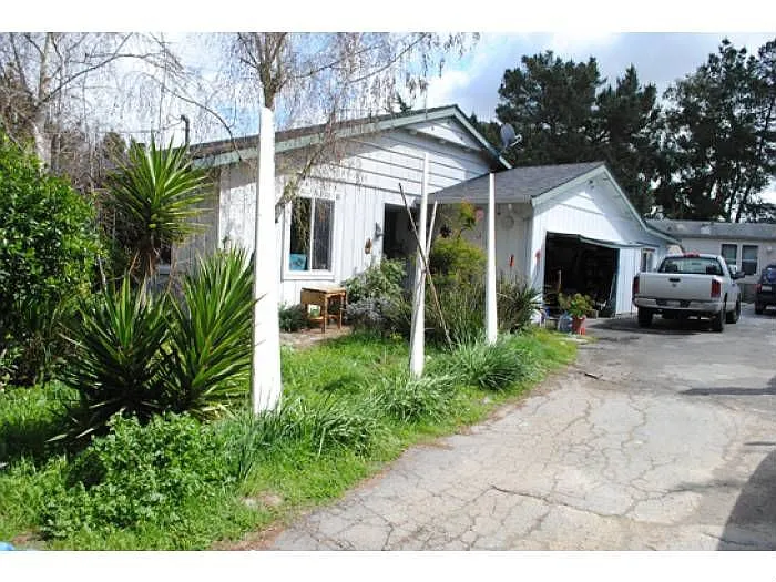 19388 Oak Ridge Dr photo 1