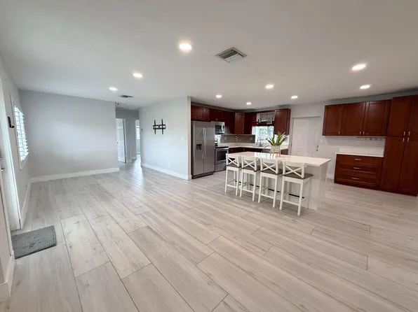 320 NE 60th St, Fort Lauderdale, FL 33334