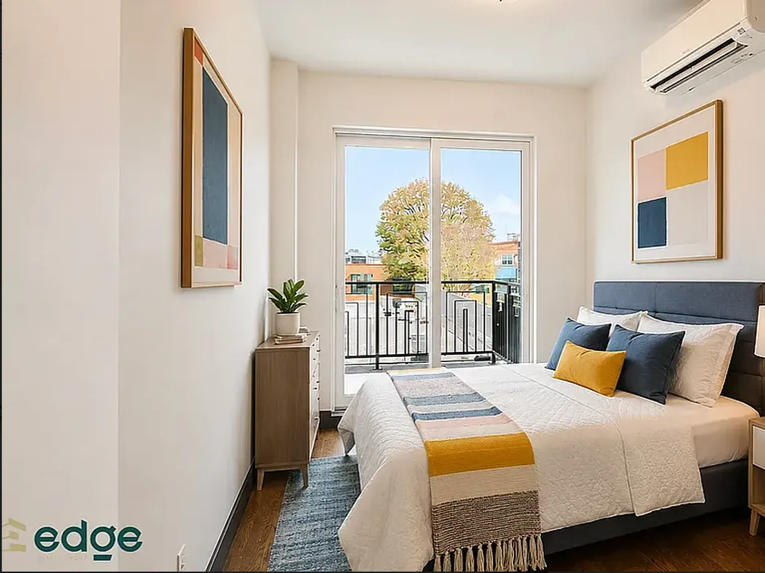 338 Irving Avenue — Photo 4