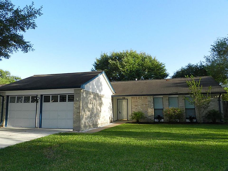 1st image of 14111 Vinehill Dr