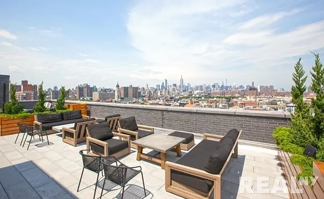 Rented by REAL New York | media 7