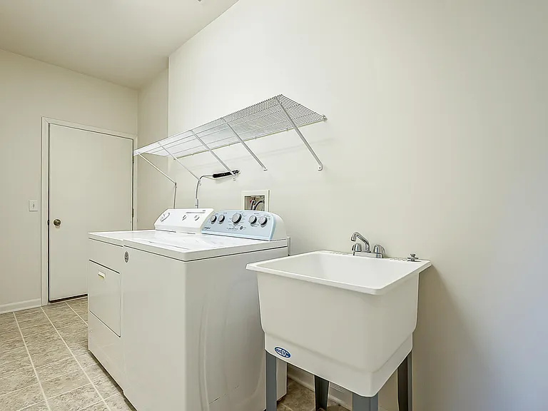 6385 Conifer Dr — Photo 25