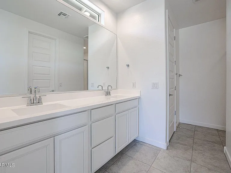 16554 W Questa Dr — Photo 27