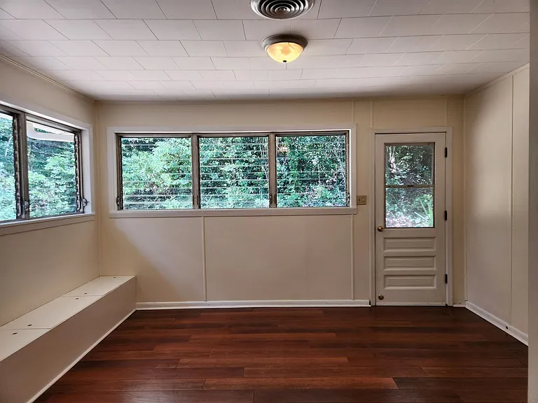 1226 Brandt Dr — Photo 7