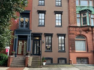 1706 Green St APT 2R, Philadelphia, PA 19130