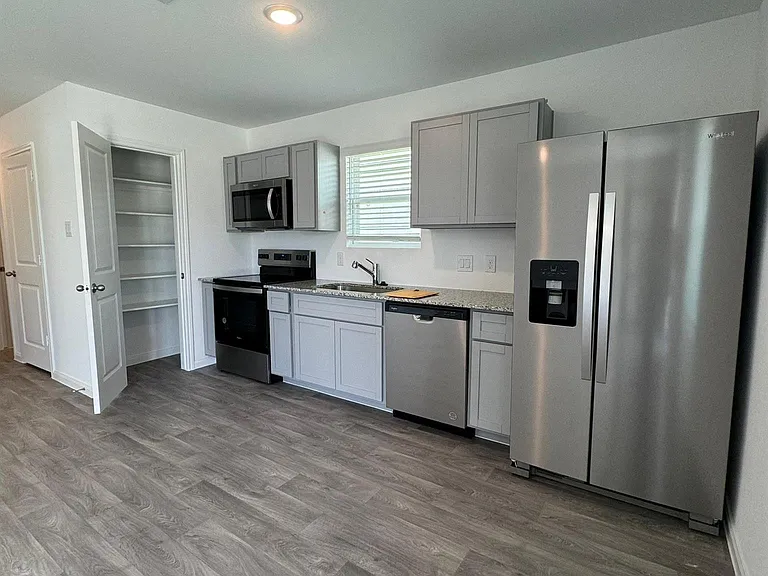 16750 N Marie Village Dr — Photo 9