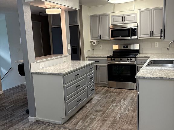 5th image of 26932 Tamsen Ave NW
