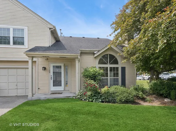 1102 N Knollwood Dr, Palatine, IL 60067