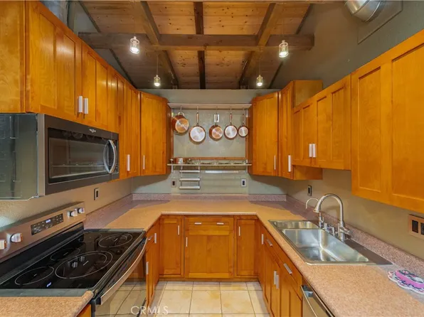 1000 W Macarthur Blvd APT 13, Santa Ana, CA 92707