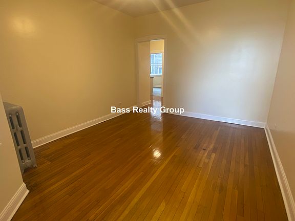 2nd image of 7756 N Eastlake Ter APT 1