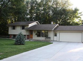 766 Mayfield Ave, Holland, MI 49424