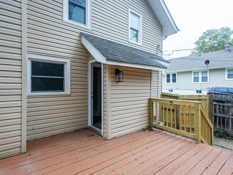 4234 Parker St — Photo 4