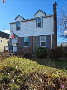 42 Netherlands Ave, Cranston, RI, 02905