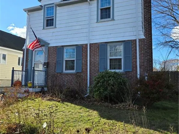 42 Netherlands Ave, Cranston, RI 02905