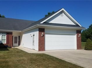 1492B Riverwood Dr, Defiance, OH 43512