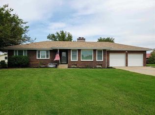 526 E 33rd St S, Wellington, KS 67152