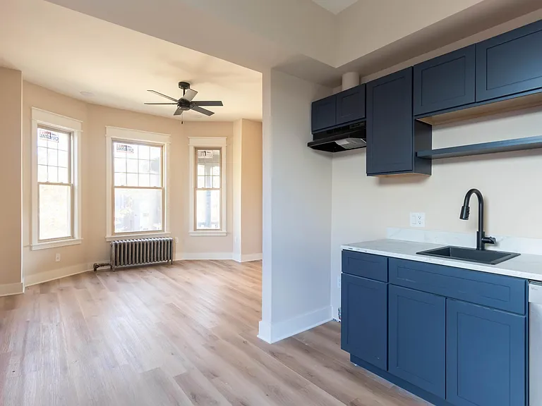 4535 Commonwealth St #101 — Photo 3