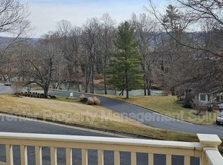 700 Rife Rd APT 11I, Waynesboro, VA 22980