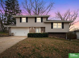 13509 Grissom St, Omaha, NE 68138