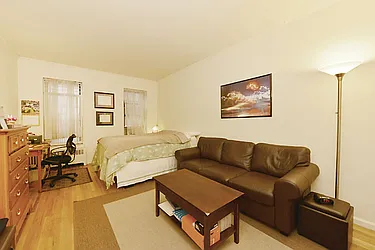 Rented by Cooper & Cooper Real Estate