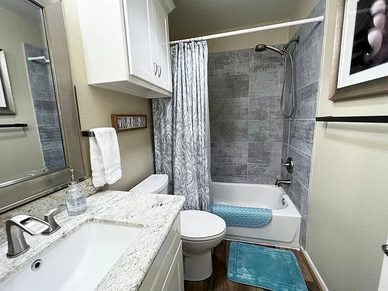 2890 Broadway St — Photo 24