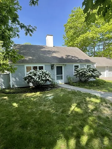 9 & 11 Oakview Dr. Photo 1