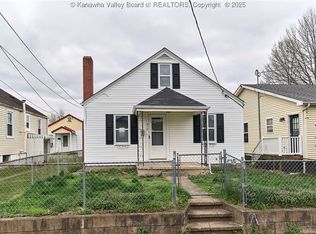 415 19th St, Dunbar, WV 25064