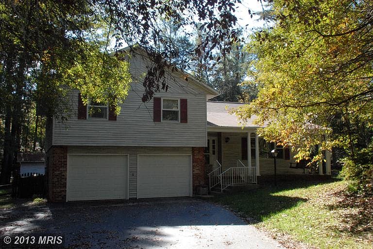 1st image of 44833 Shady Hollow Ln
