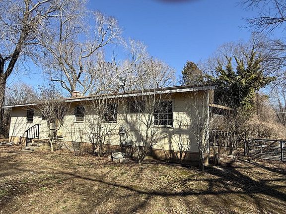 4th image of 18405 Queen Anne Bridge Rd