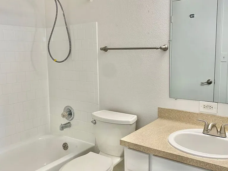 Cambridge Dorchester Apartment Homes — Photo 125