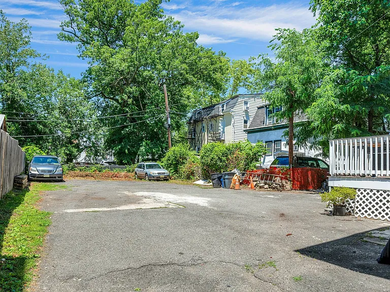 127 S Burnett St #1 — Photo 32