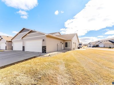 9011 W Wisdom Pl, Sioux Falls, SD, 57106