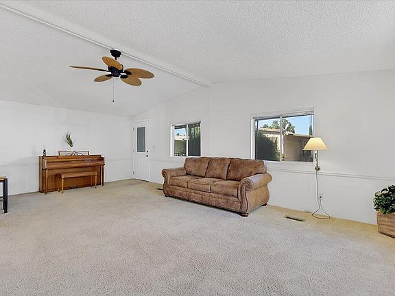 4th image of 19 La Cienega Way