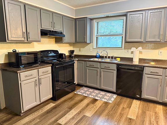 5th image of 2475 Merrybell Ct