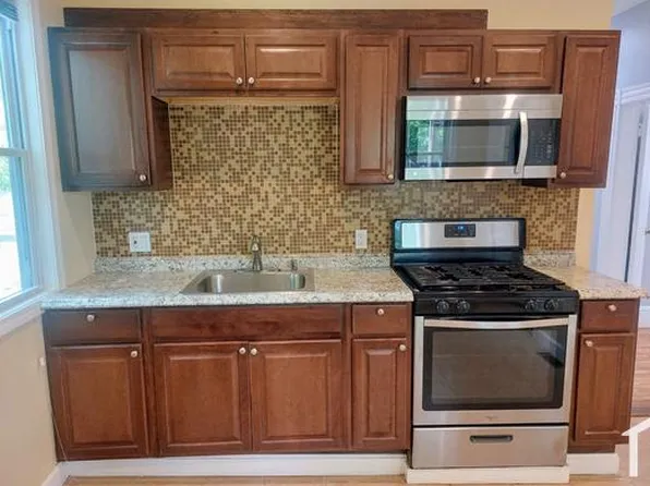 43 Massasoit St #1, Hyde Park, MA 02136