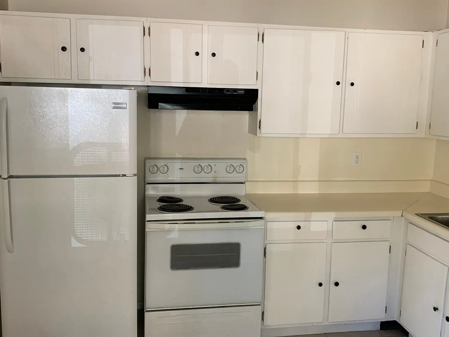 2 bed, 935 sqft, $1,175 — Photo 2