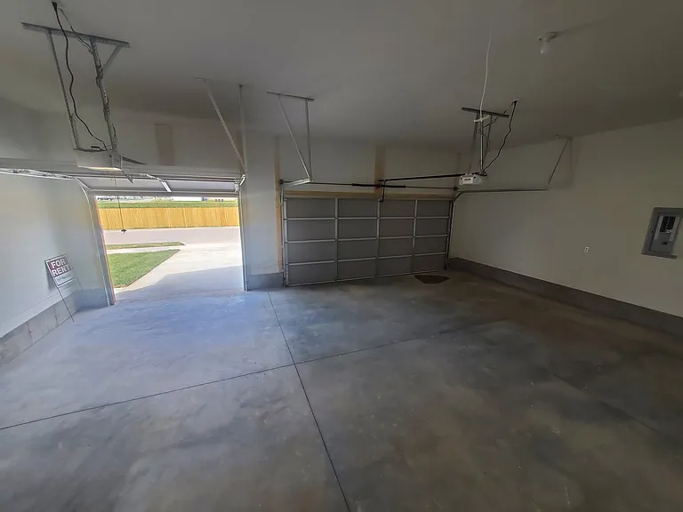 664 N Dean Ln — Photo 6
