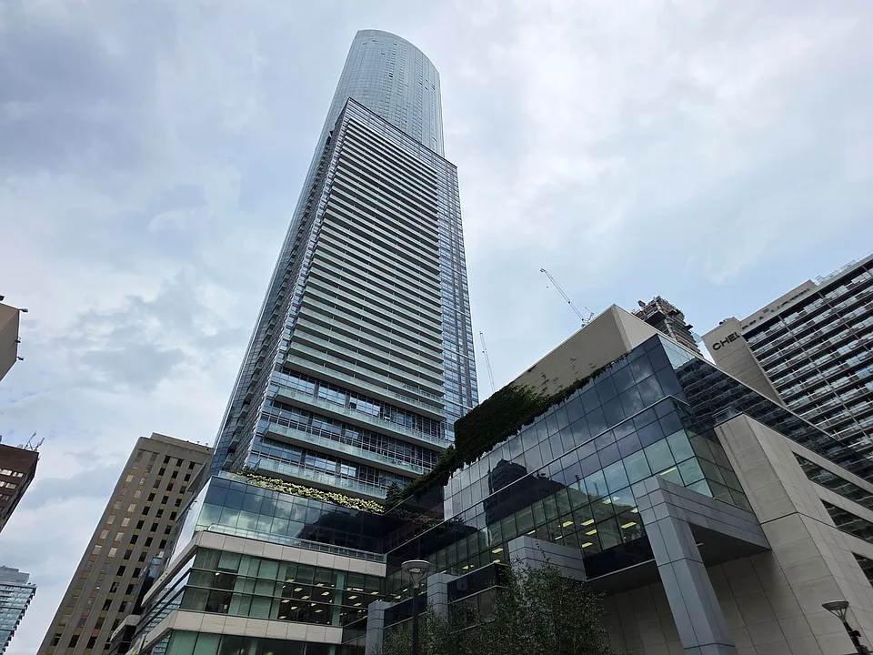 386 Yonge St #3411