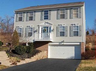 7073 Highland Creek Dr, Bridgeville, PA