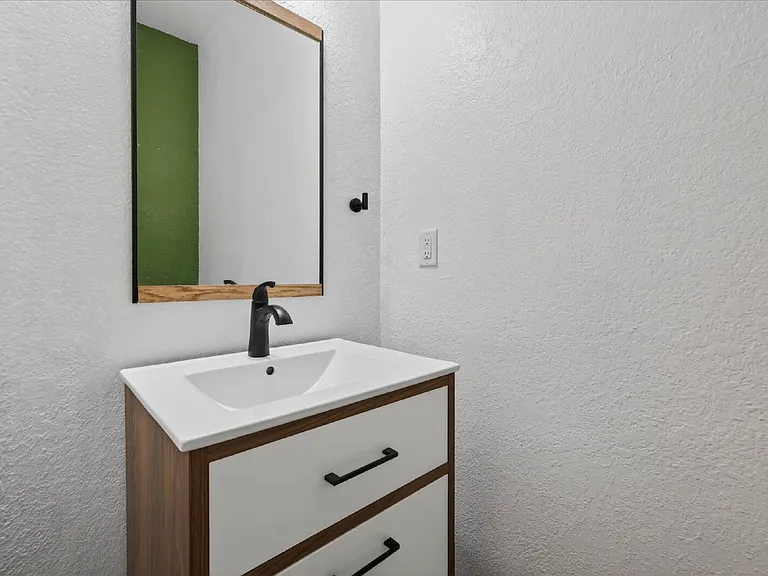 1264 Black Oak Cir — Photo 7