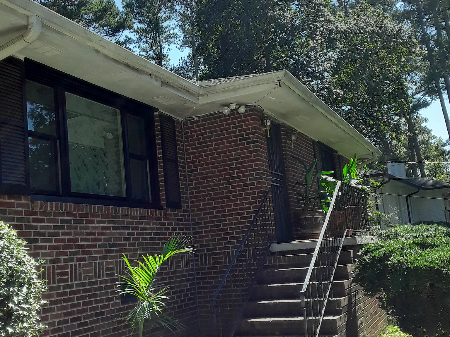 1120 Tuckawanna Dr SW — Photo 1