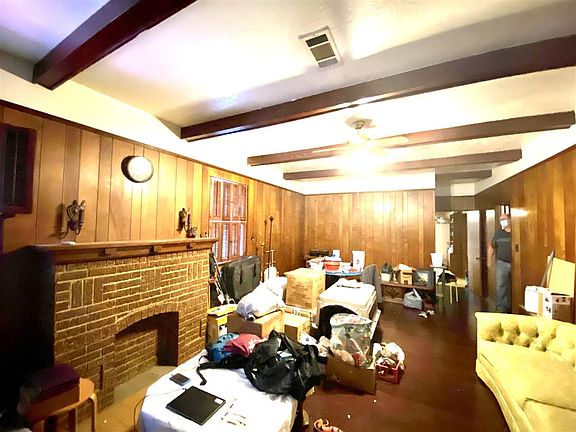 3rd image of 743 Washington Blvd
