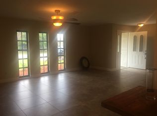 2332 SE 8th Pl, Cape Coral, FL 33990