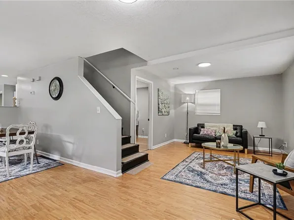 2116 Kansas Ave, Kansas City, MO 64127