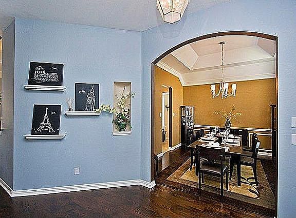 3rd image of 102 Love Bird Ln