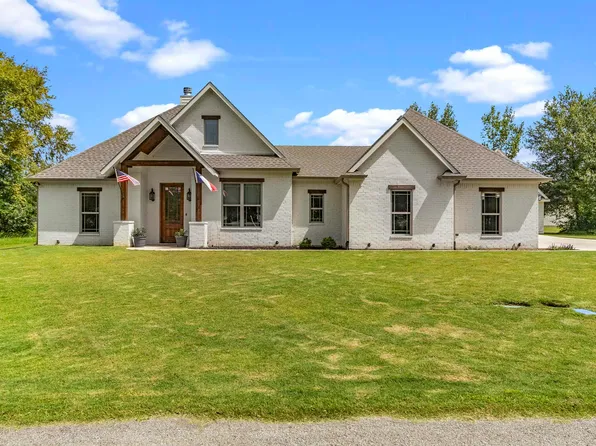 90 Starview Dr, Malakoff, TX 75148