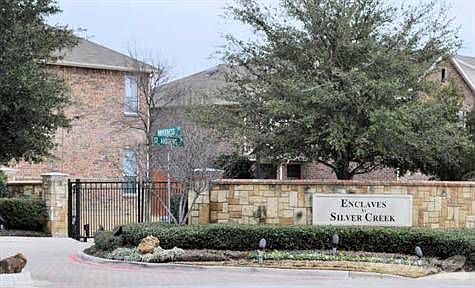 4th image of 2905 Muirfield Dr